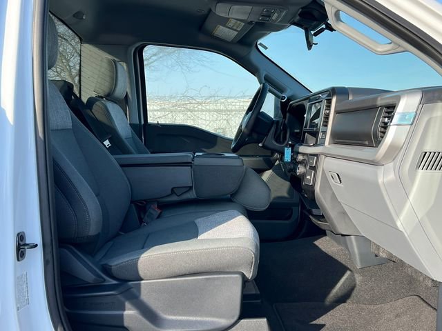 Certified 2025 Ford F350 XLT w/ 360-Degree Camera Package image 38