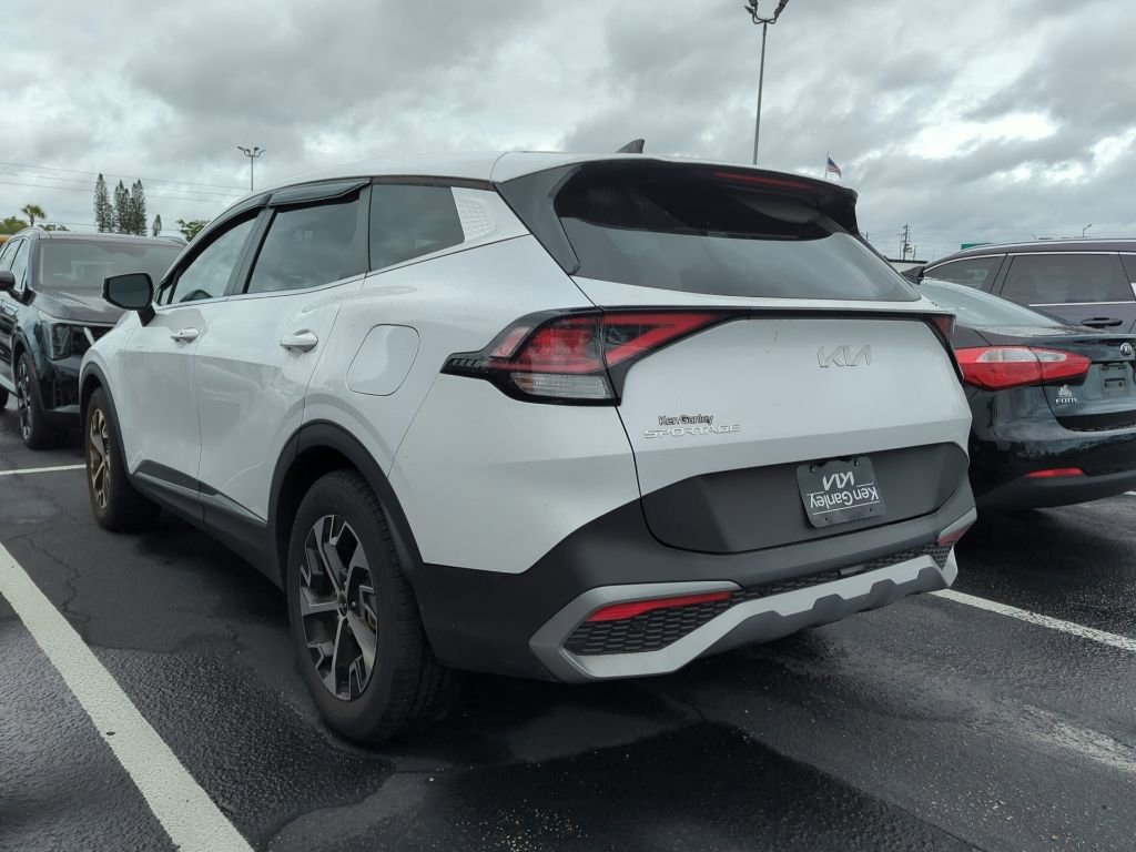 Used 2023 Kia Sportage EX image 7