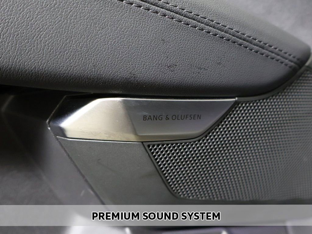 Used 2024 Audi RS e-tron GT w/ Carbon Performance Package AWD/4WD image 4