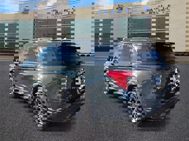 Certified 2023 Ford Explorer XLT w/ Equipment Group 202A image 5