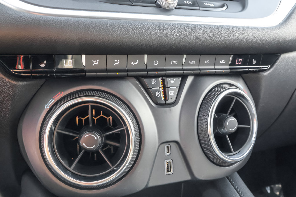 Used 2022 Chevrolet Blazer LT w/ Sound & Technology Package AWD/4WD image 25