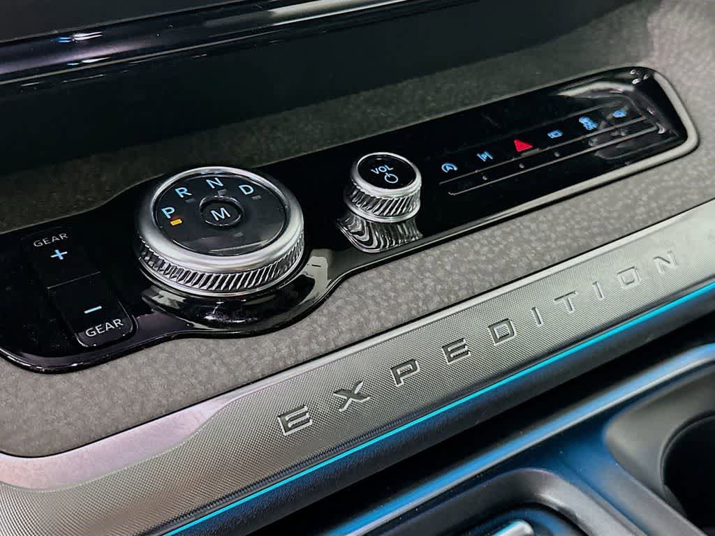 New 2026 Ford Expedition Tremor image 18