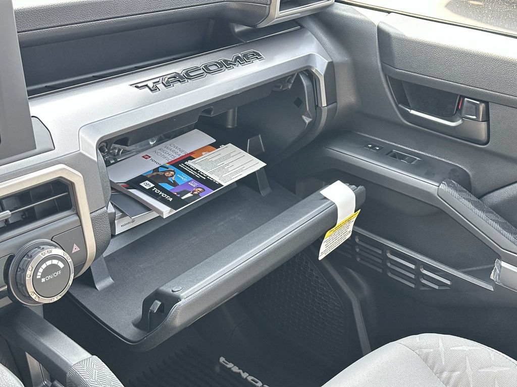 New 2026 Toyota Tacoma SR5 AWD/4WD image 31
