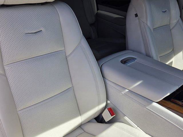 Certified 2024 Cadillac Escalade ESV Sport Platinum w/ LPO, ONYX Package image 18