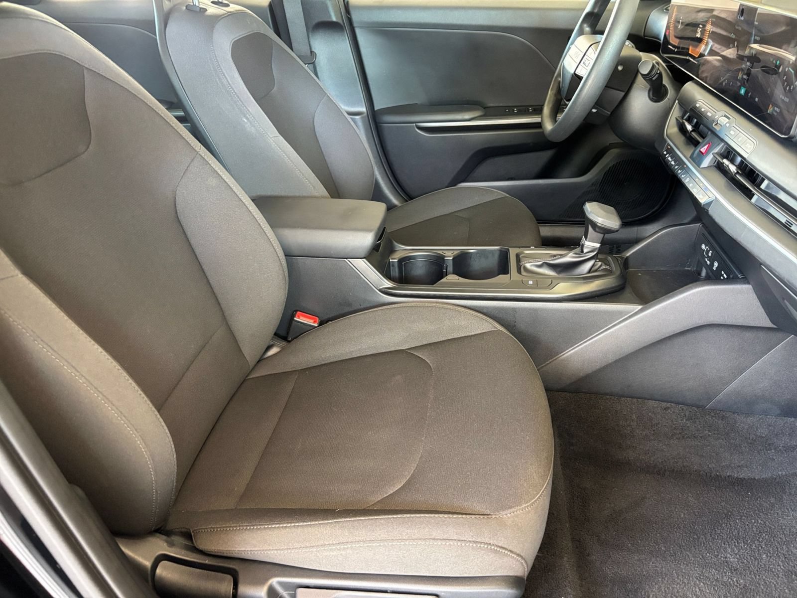 Used 2026 Kia K4 FWD image 34