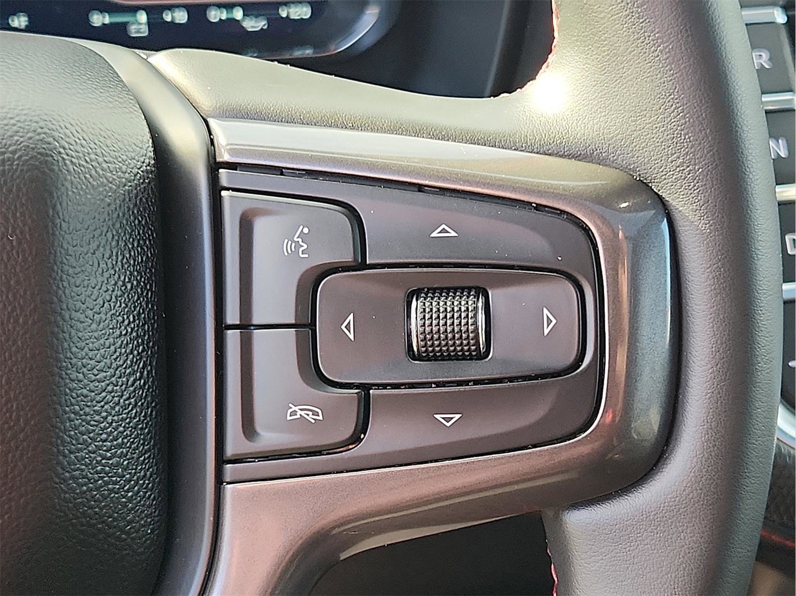 Used 2023 Chevrolet Tahoe RST image 14
