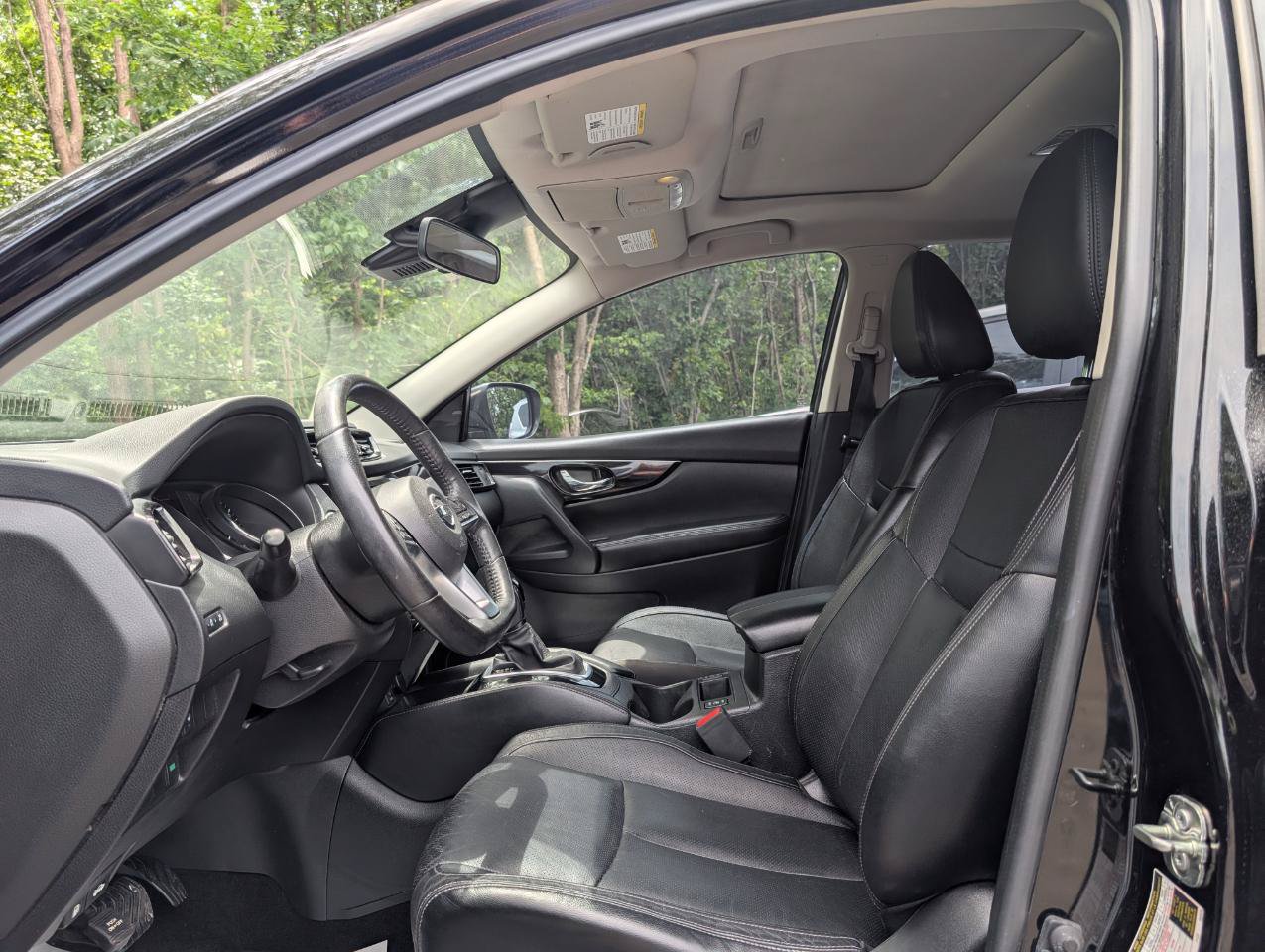 Used 2018 Nissan Rogue Sport SL w/ SL Premium Package FWD image 13