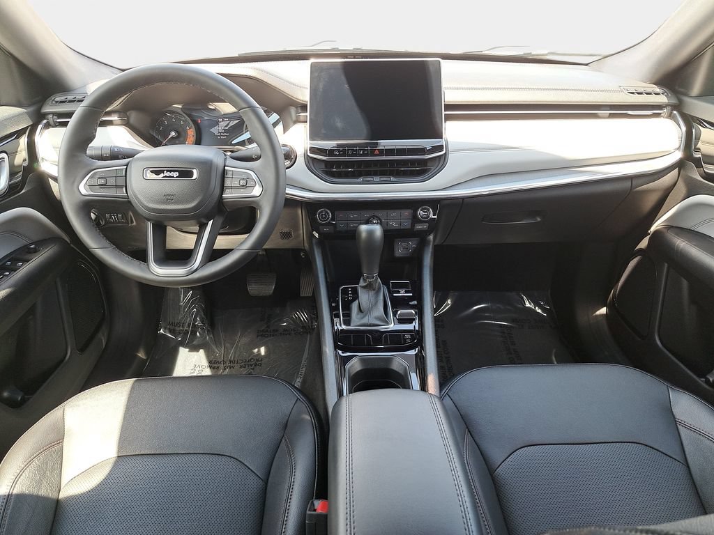 Certified 2023 Jeep Compass Limited AWD/4WD image 11