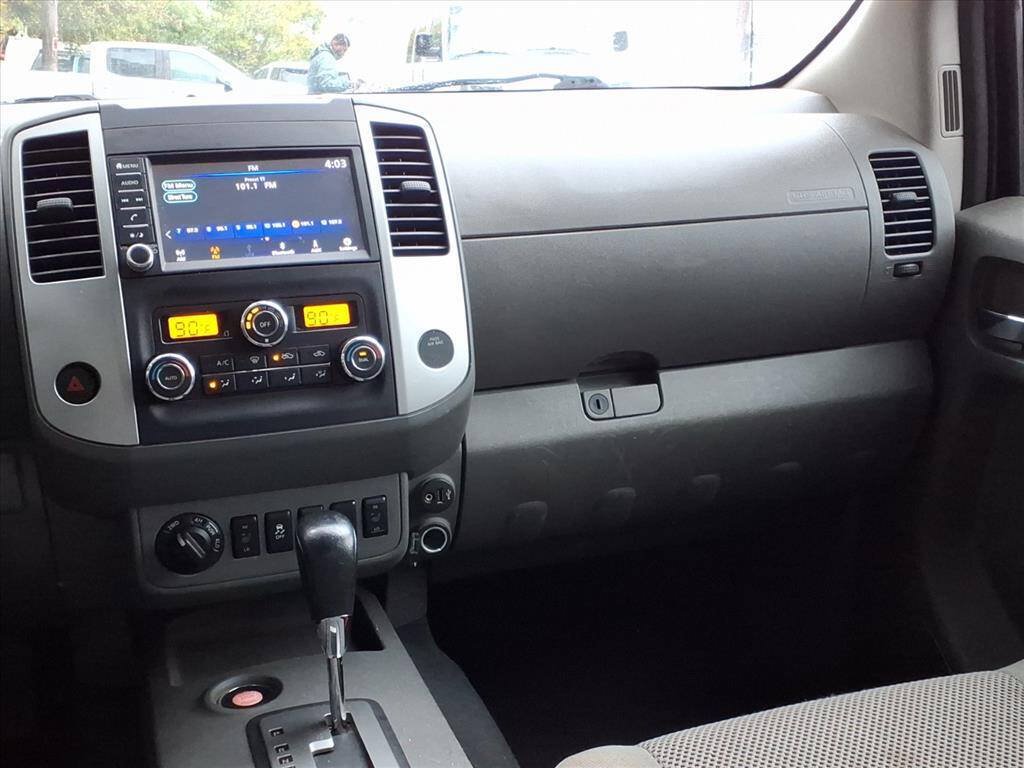 Used 2020 Nissan Frontier SV AWD/4WD image 14