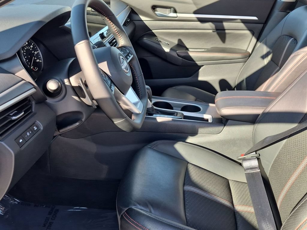 Used 2026 Nissan Altima 2.5 SR FWD image 13