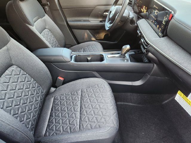 New 2027 Nissan Kicks SV FWD image 13