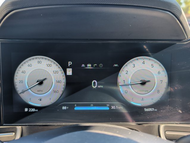 Used 2024 Hyundai Elantra Limited FWD image 14