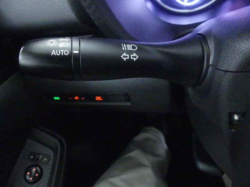 Used 2025 Nissan Sentra SV FWD image 19