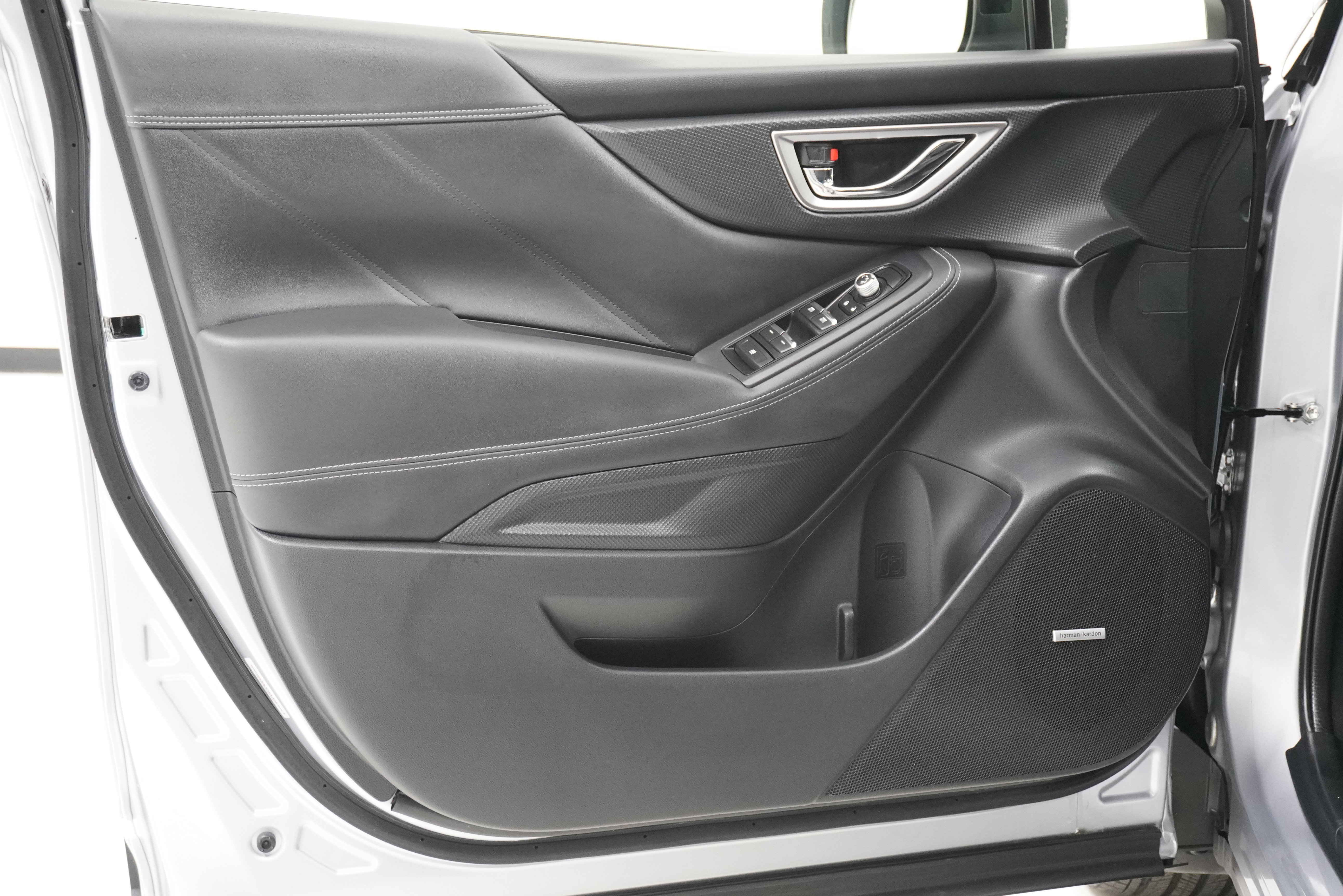 Used 2019 Subaru Forester Limited w/ Popular Package #3 image 13