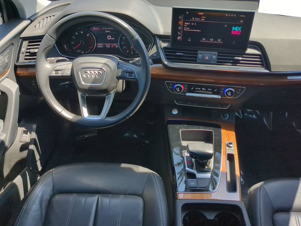 Used 2023 Audi Q5 2.0T Premium w/ Convenience Package AWD/4WD image 14