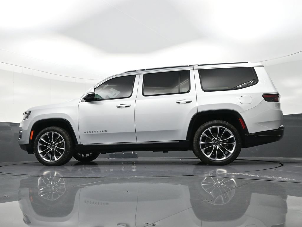 Used 2022 Jeep Wagoneer Series III w/ Premium Group I image 25