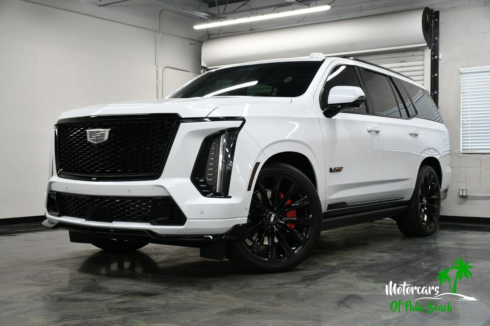 Used 2026 Cadillac Escalade V w/ LPO, ONYX Package image 1