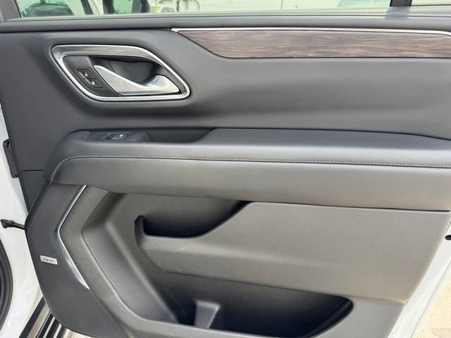 Used 2024 Chevrolet Suburban LT AWD/4WD image 10