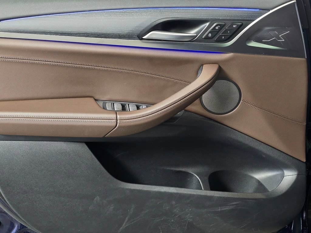 Certified 2023 BMW X4 xDrive30i w/ M Sport Package image 11