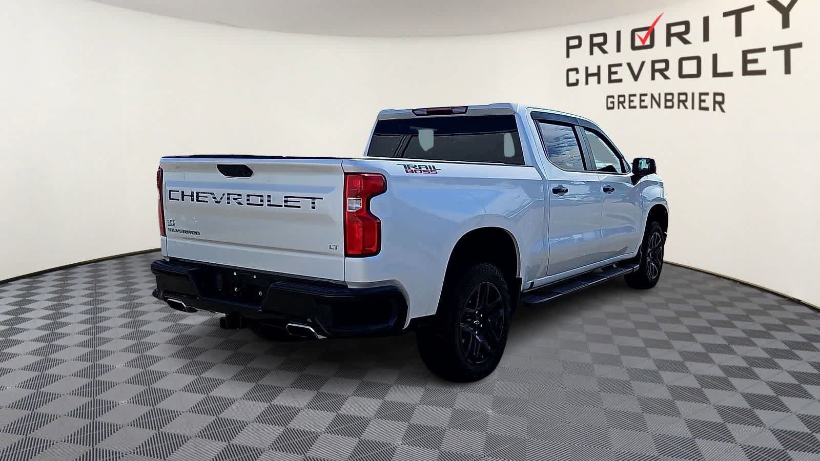 Certified 2022 Chevrolet Silverado 1500 LT Trail Boss AWD/4WD image 8