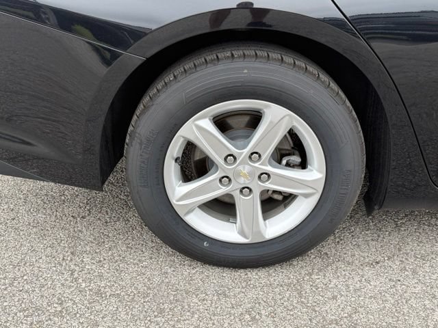 Used 2021 Chevrolet Malibu LS FWD image 10