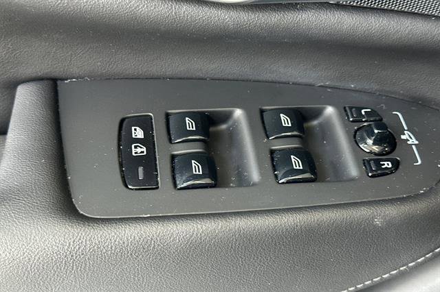 Certified 2023 Volvo XC90 T8 Plus image 10