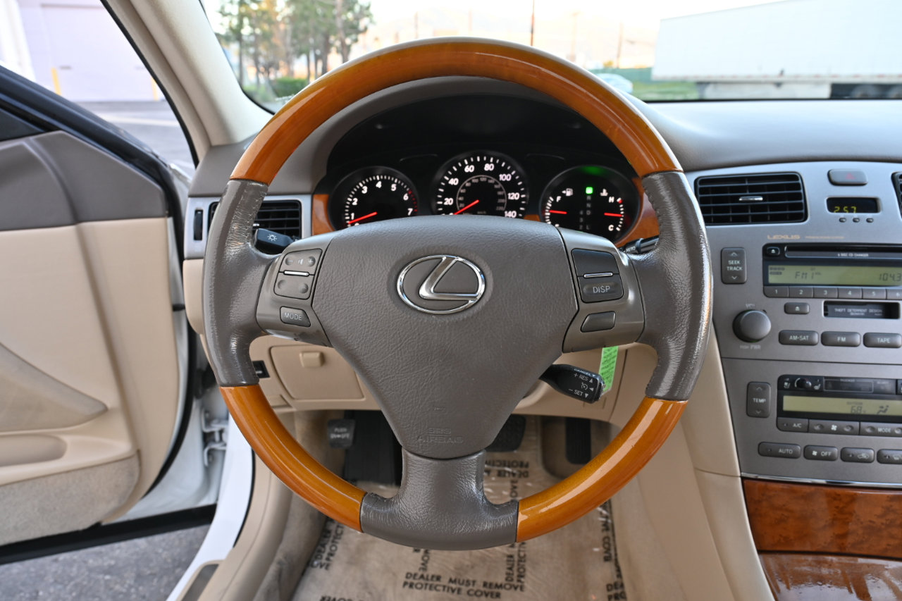 Used 2005 Lexus ES 330 image 16