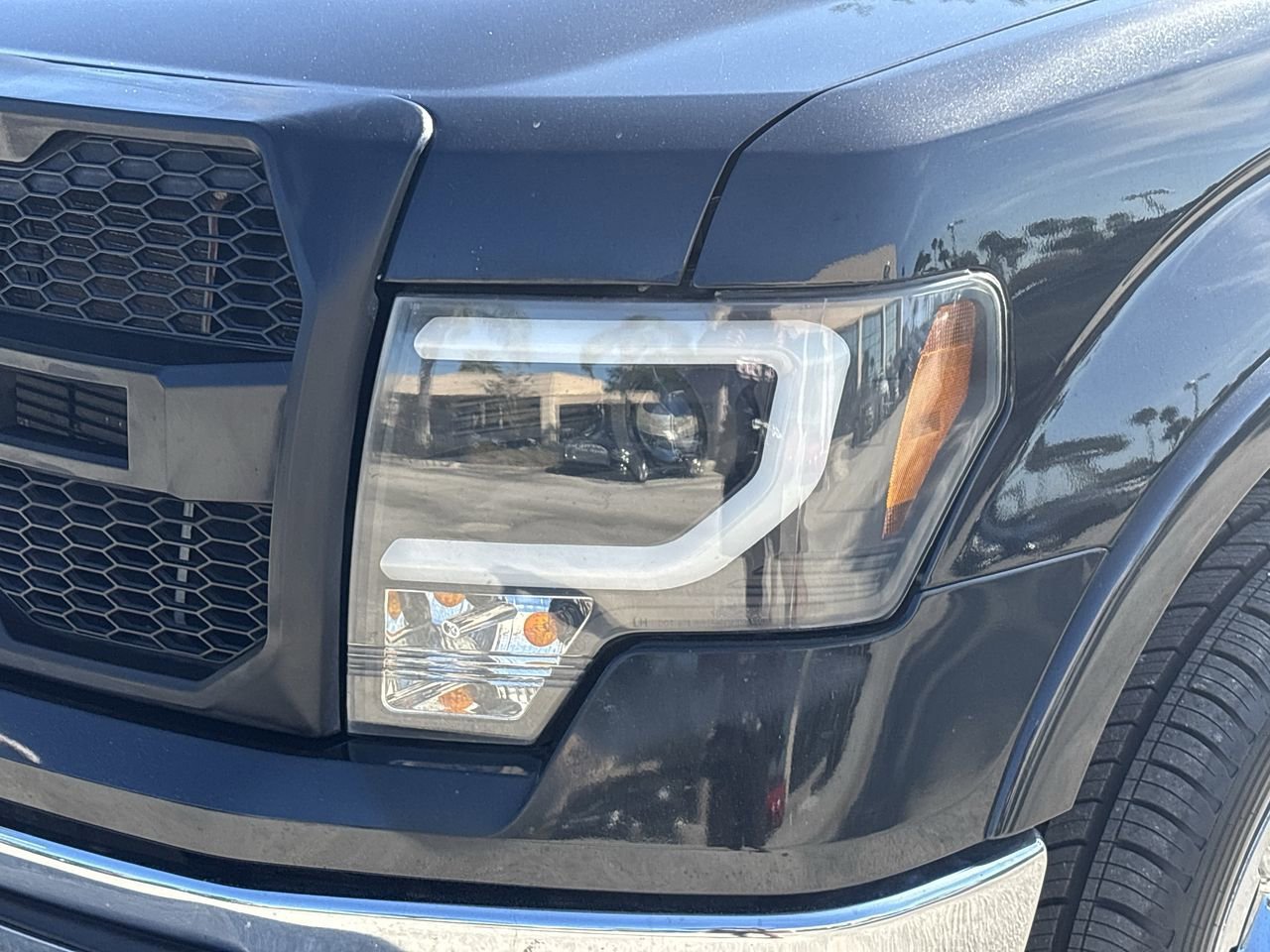 Used 2014 Ford F150 Lariat w/ Equipment Group 502A Luxury image 6