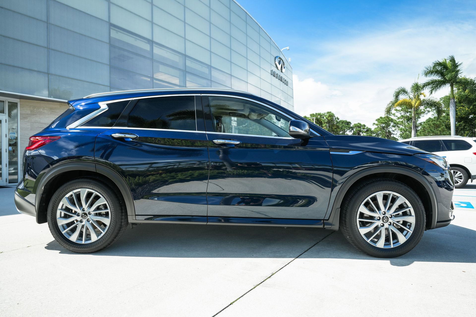 Used 2025 INFINITI QX50 Luxe image 22