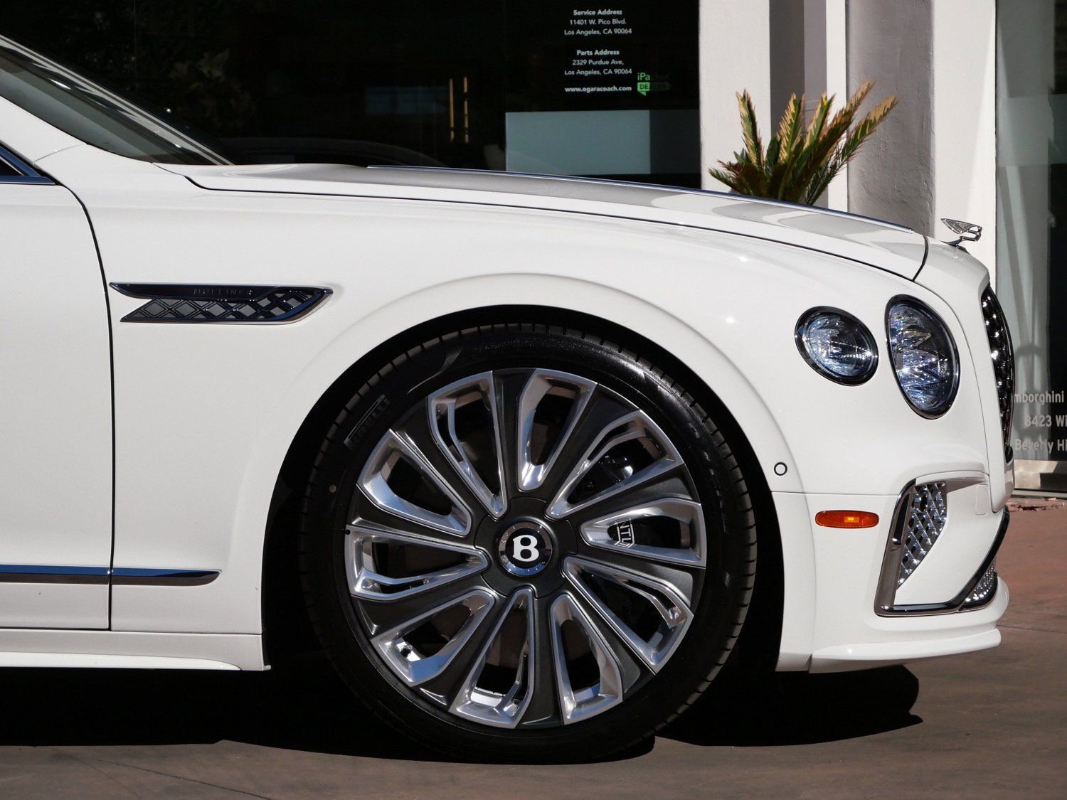 New 2026 Bentley Flying Spur Plug-In Hybrid AWD/4WD image 6