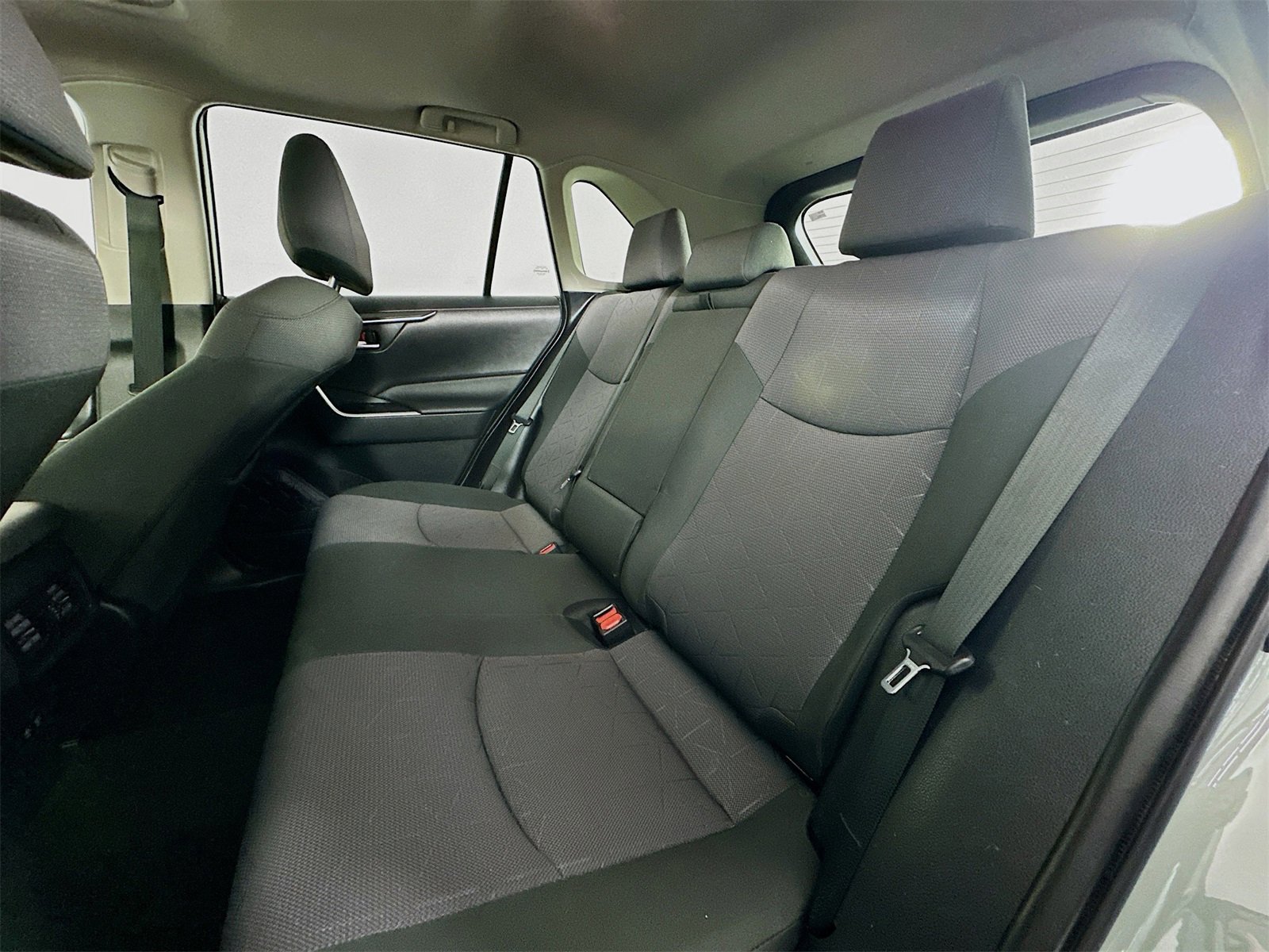 Certified 2020 Toyota RAV4 XLE image 24