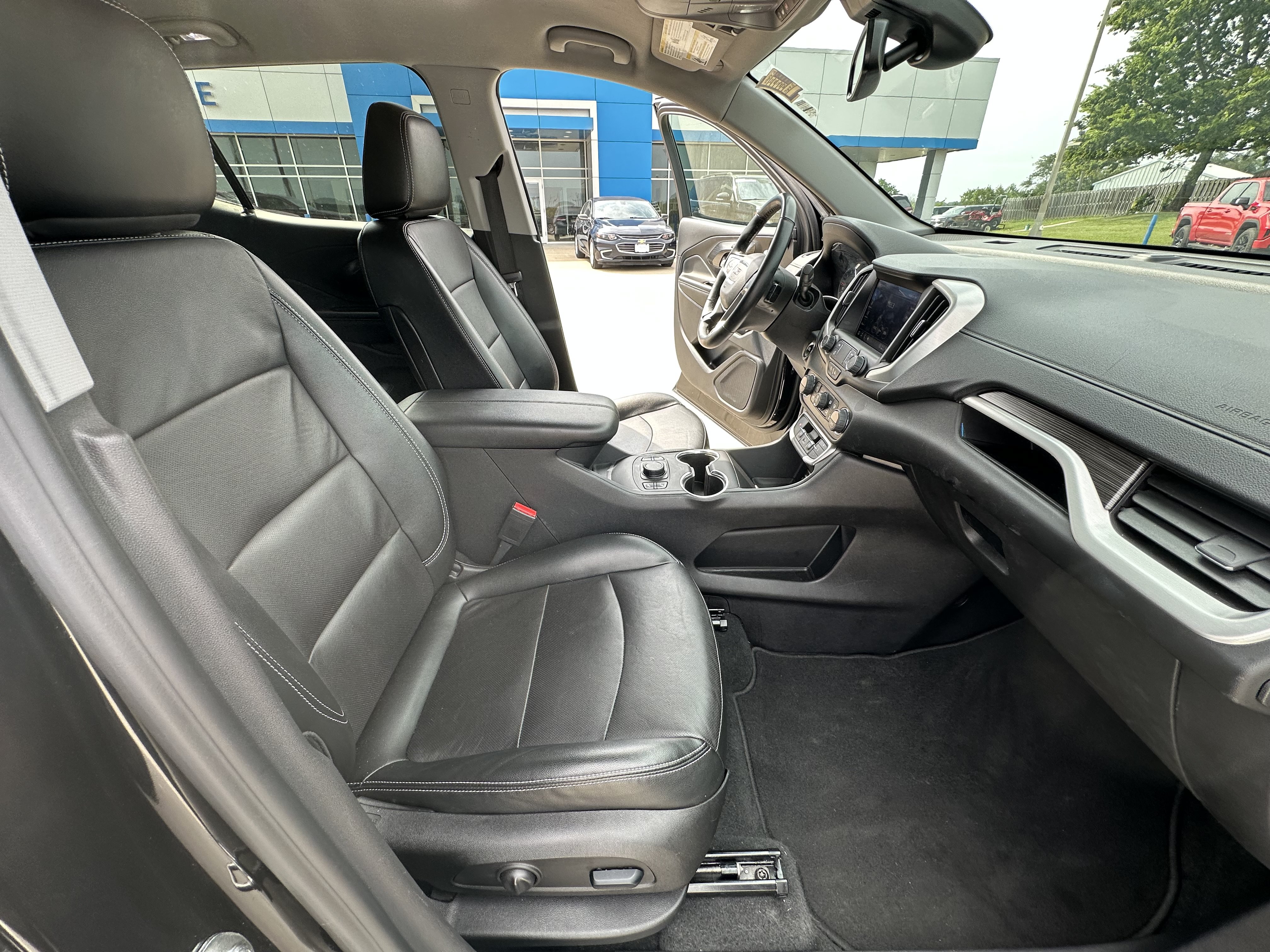 Certified 2024 GMC Terrain SLT AWD/4WD image 31