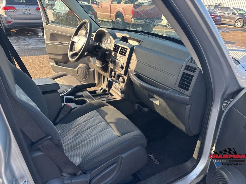 Used 2010 Jeep Liberty Sport w/ Popular Equipment Group image 28