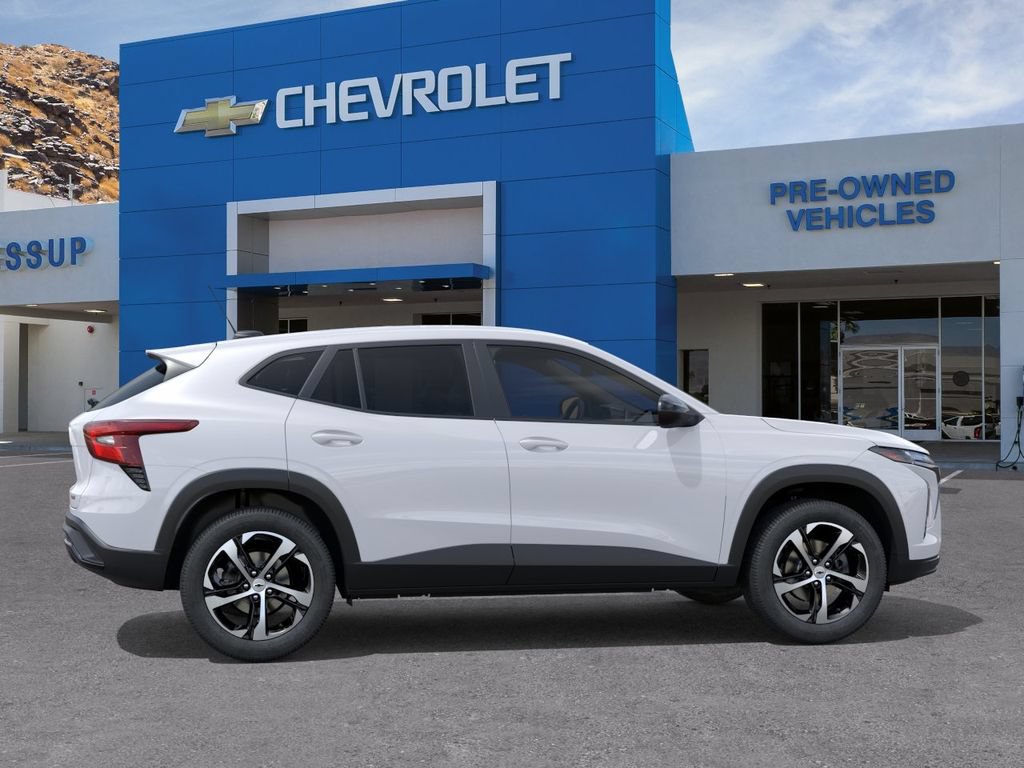 New 2026 Chevrolet Trax RS w/ Driver Confidence Package FWD image 5
