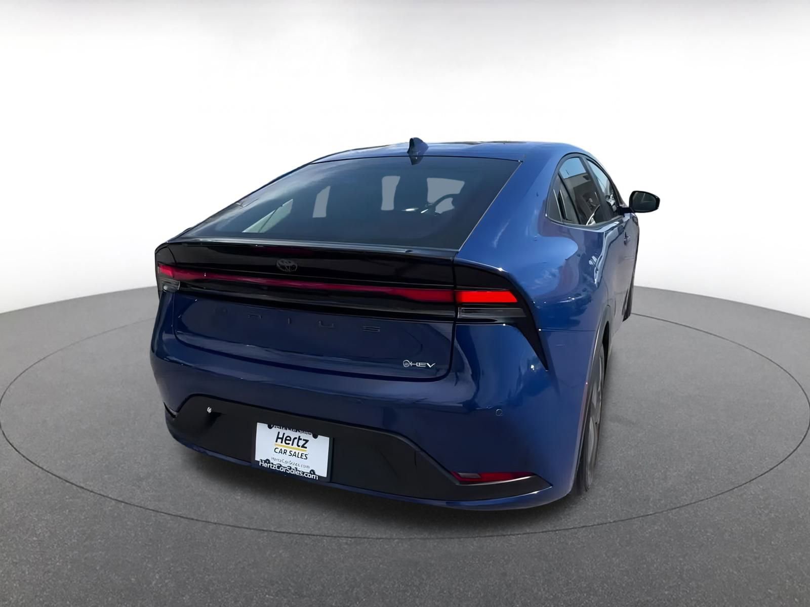 Used 2025 Toyota Prius LE image 14