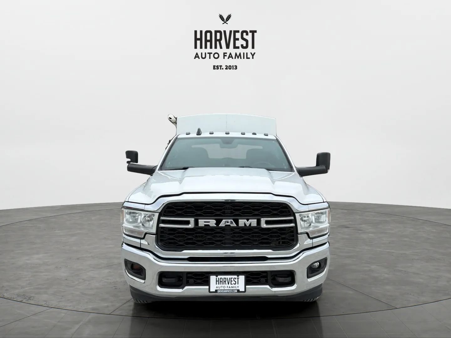 Used 2022 RAM 3500 Tradesman w/ Chrome Appearance Group AWD/4WD image 11