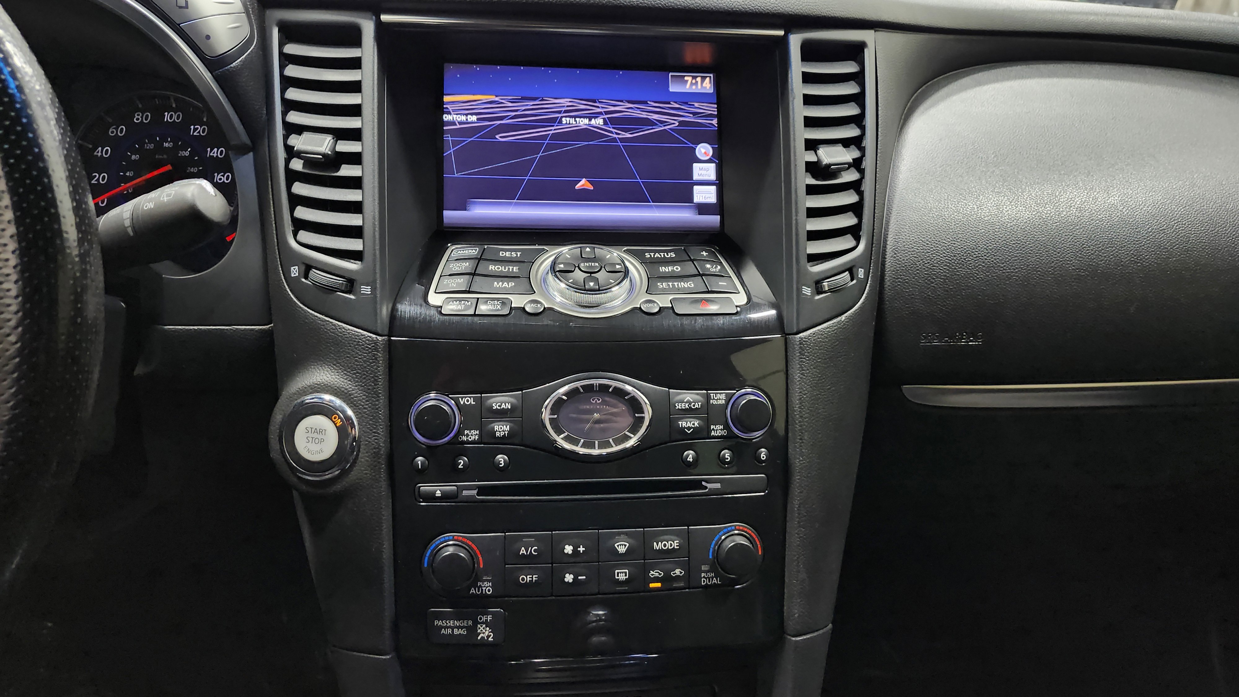 Used 2011 INFINITI FX35 AWD w/ Premium Pkg image 33