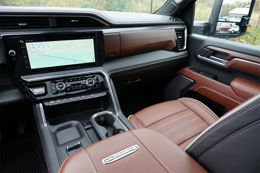 Used 2024 GMC Sierra 3500 Denali Ultimate image 23