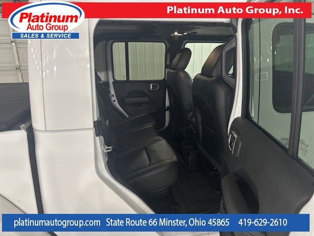 Used 2023 Jeep Gladiator Overland image 32