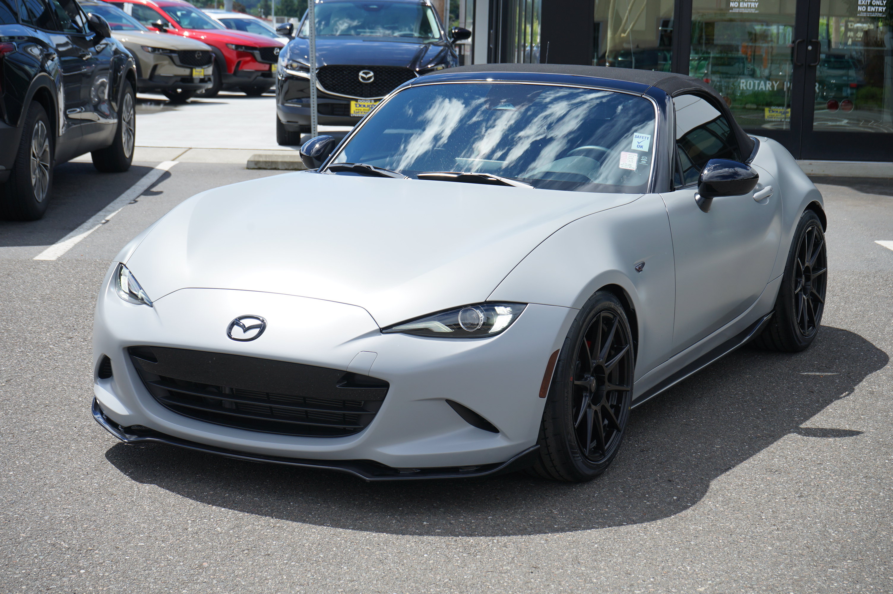 Used 2025 MAZDA MX-5 Miata Club w/ Brembo/BBS Recaro Package RWD image 9