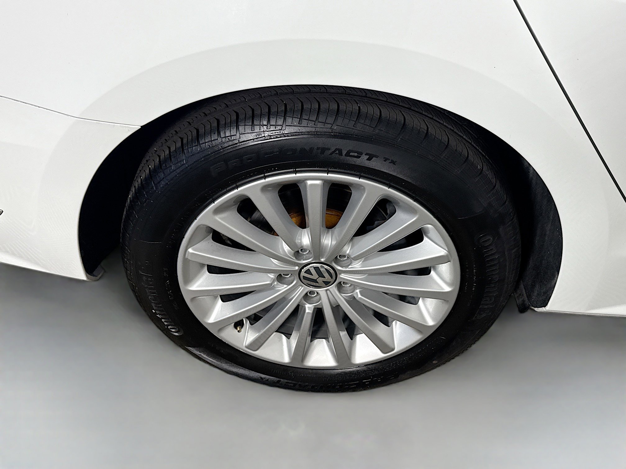 Used 2016 Volkswagen Passat 1.8T SE w/ Lighting Package image 33