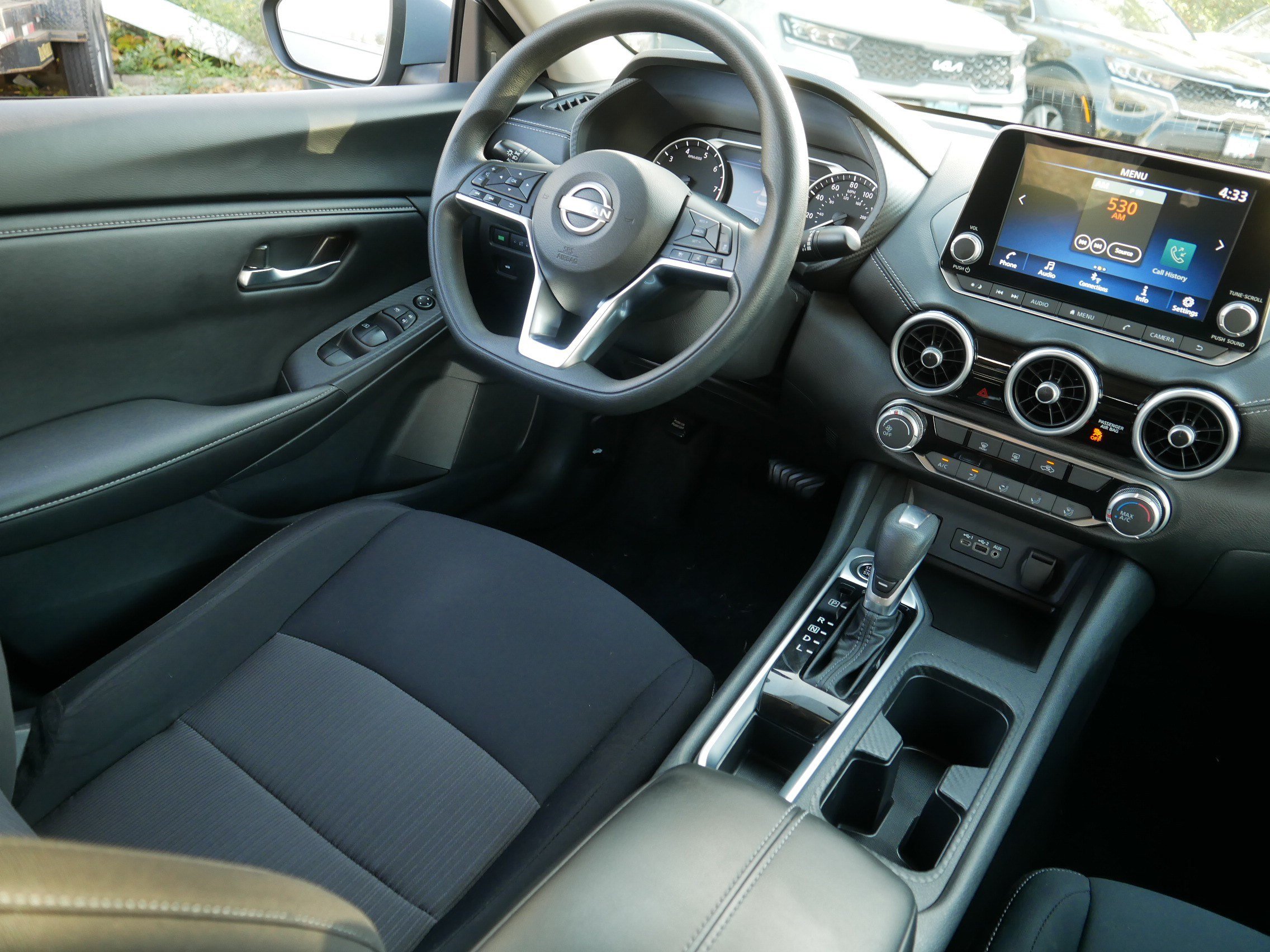 Certified 2024 Nissan Sentra SV FWD image 9
