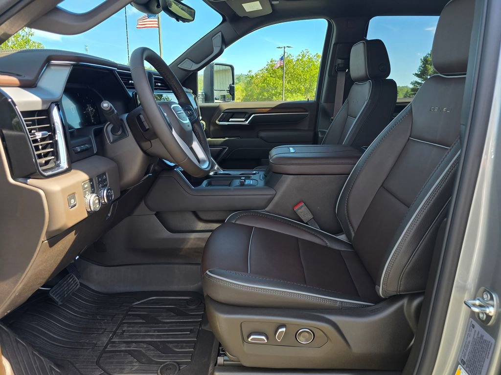 New 2026 GMC Sierra 2500 Denali w/ Denali Reserve Package image 4