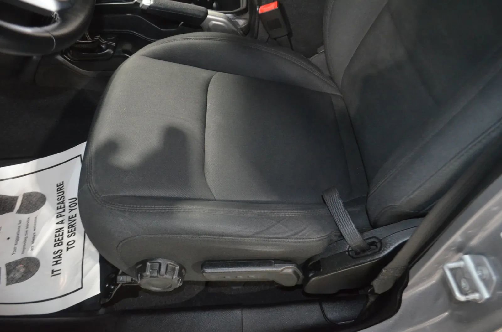 Used 2018 Jeep Wrangler Unlimited Sahara image 13