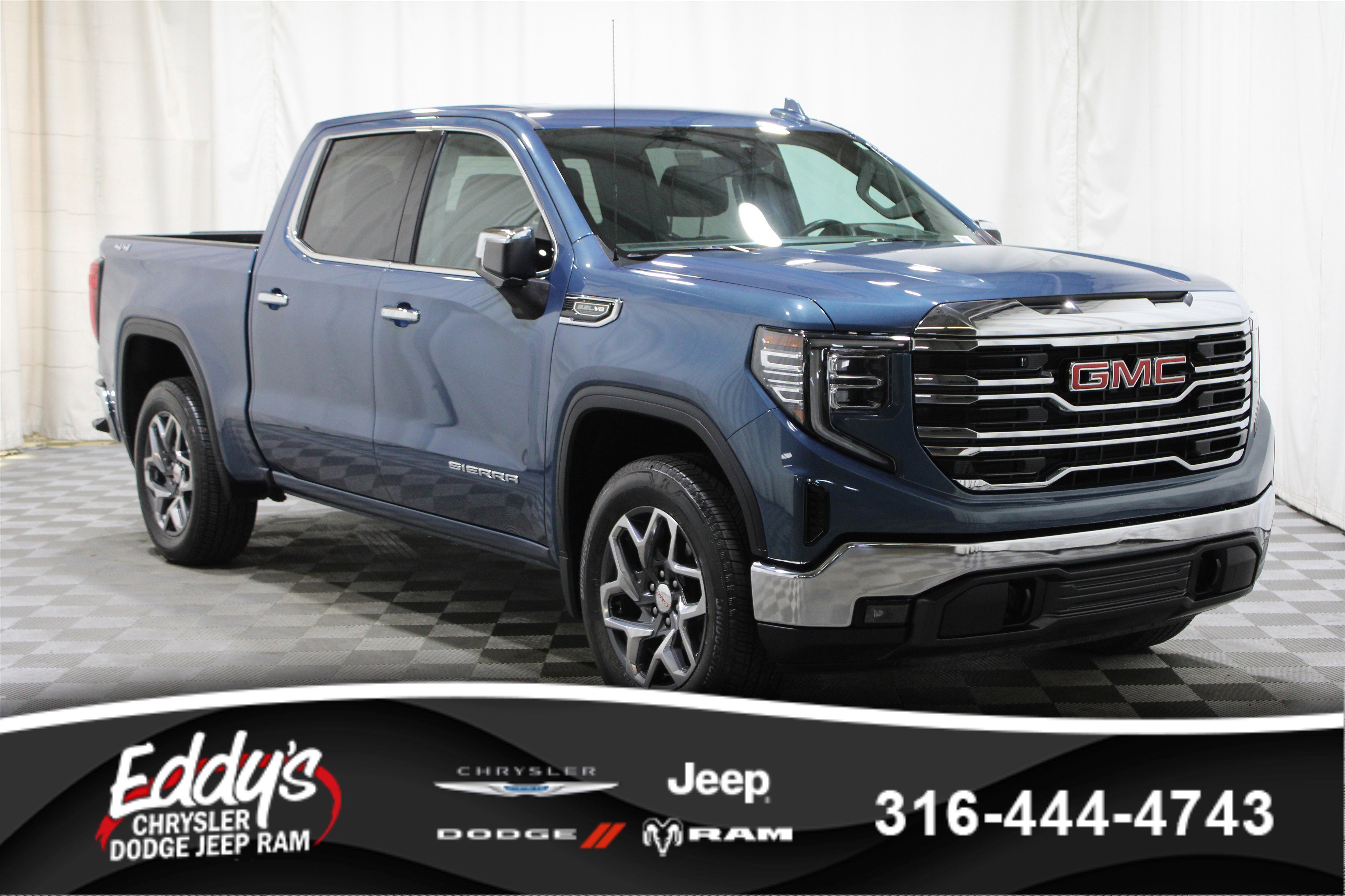 Used 2024 GMC Sierra 1500 SLT image 1