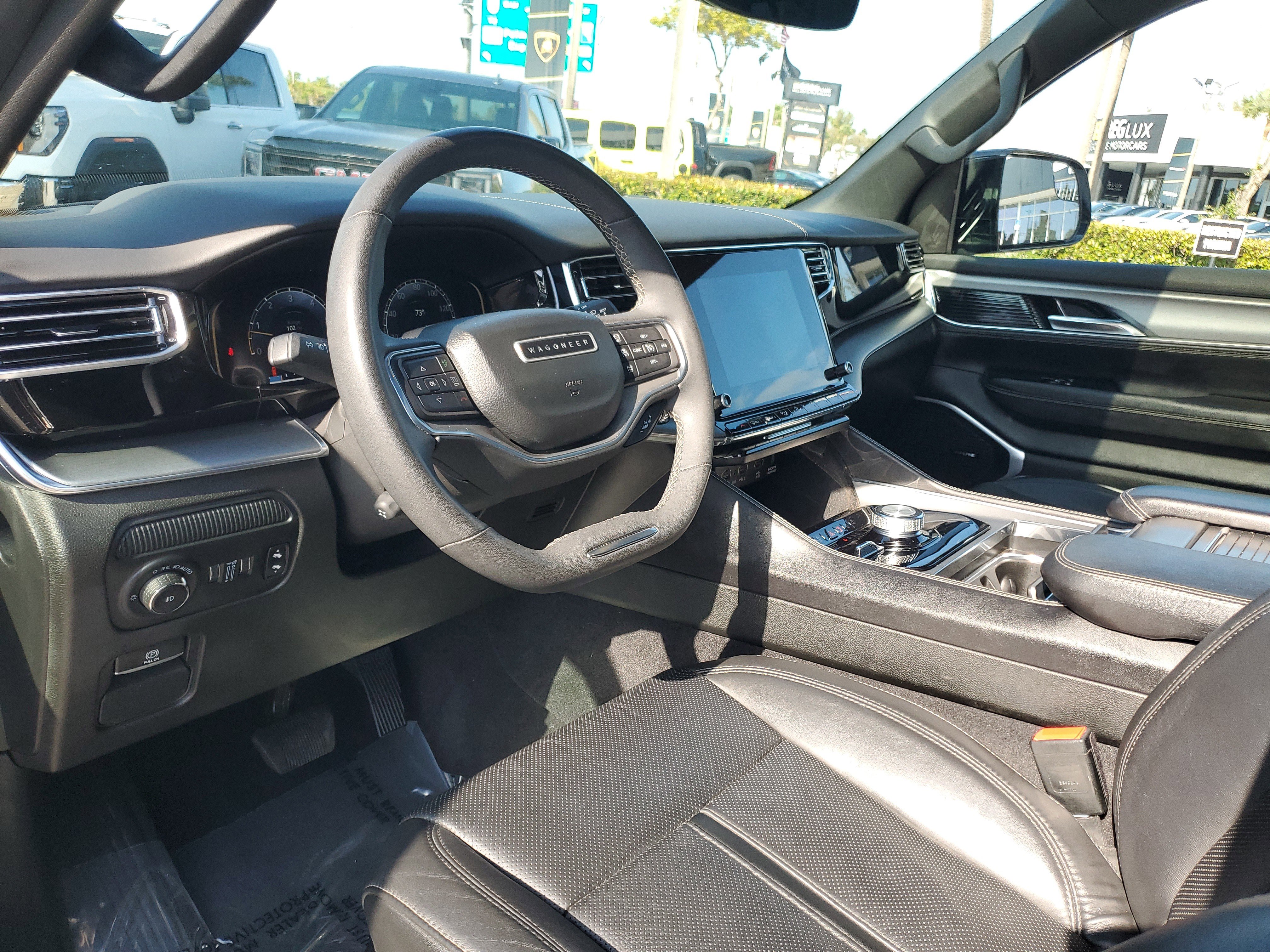 Used 2023 Jeep Wagoneer Series II image 9