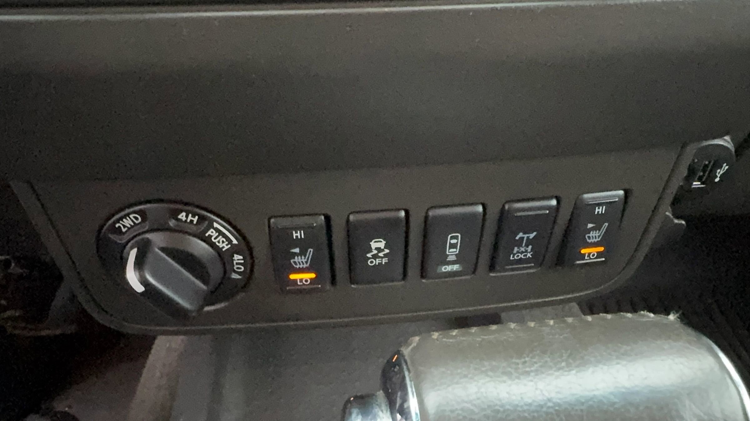 Used 2018 Nissan Frontier PRO-4X image 20