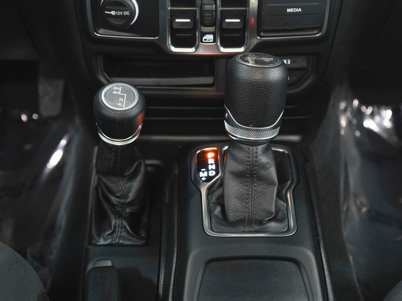 Used 2022 Jeep Wrangler Unlimited Sport AWD/4WD image 19