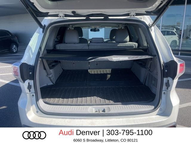 Used 2016 Toyota Highlander XLE AWD/4WD image 10