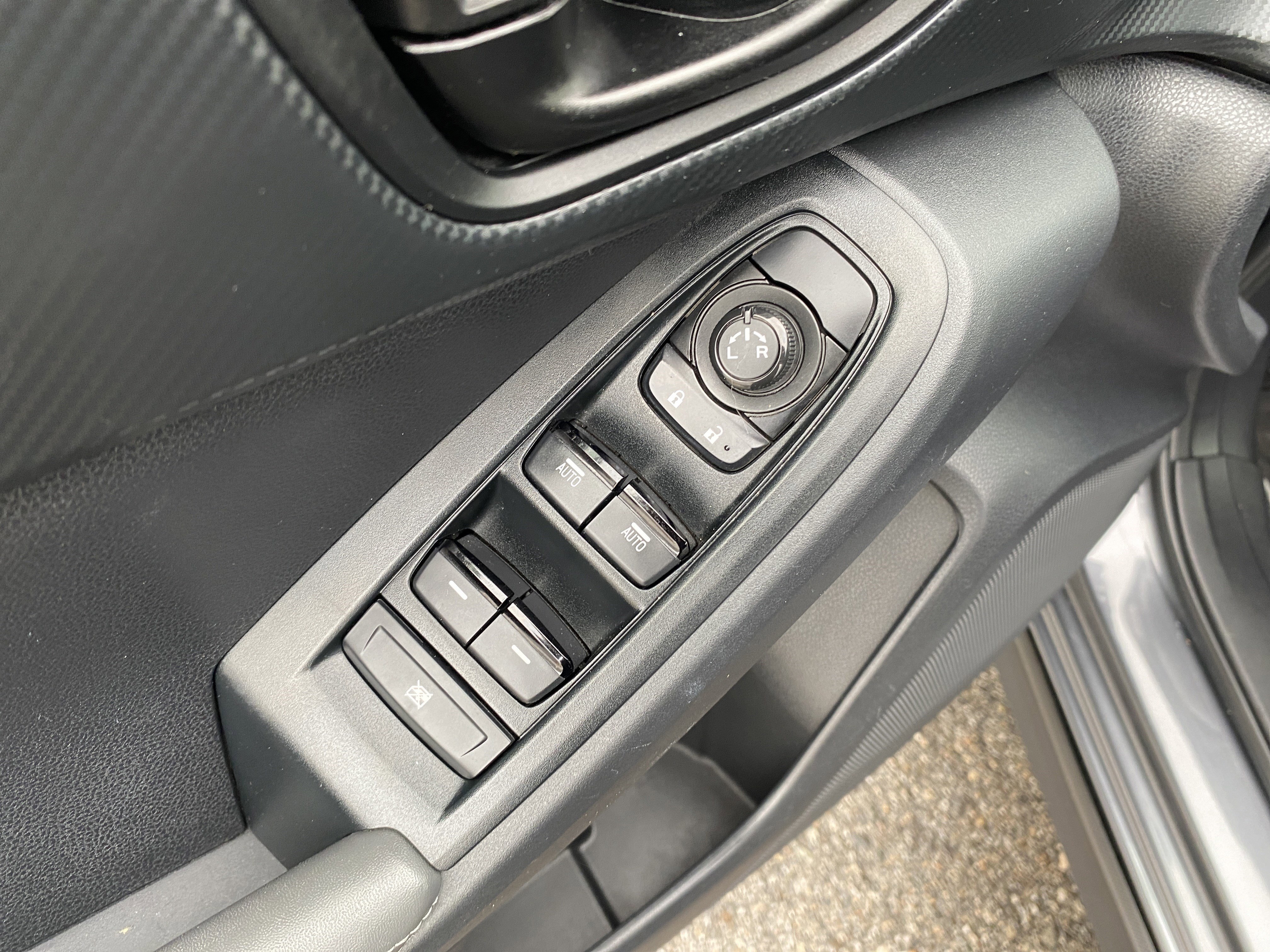 Used 2024 Subaru Crosstrek 2.0i Premium image 18